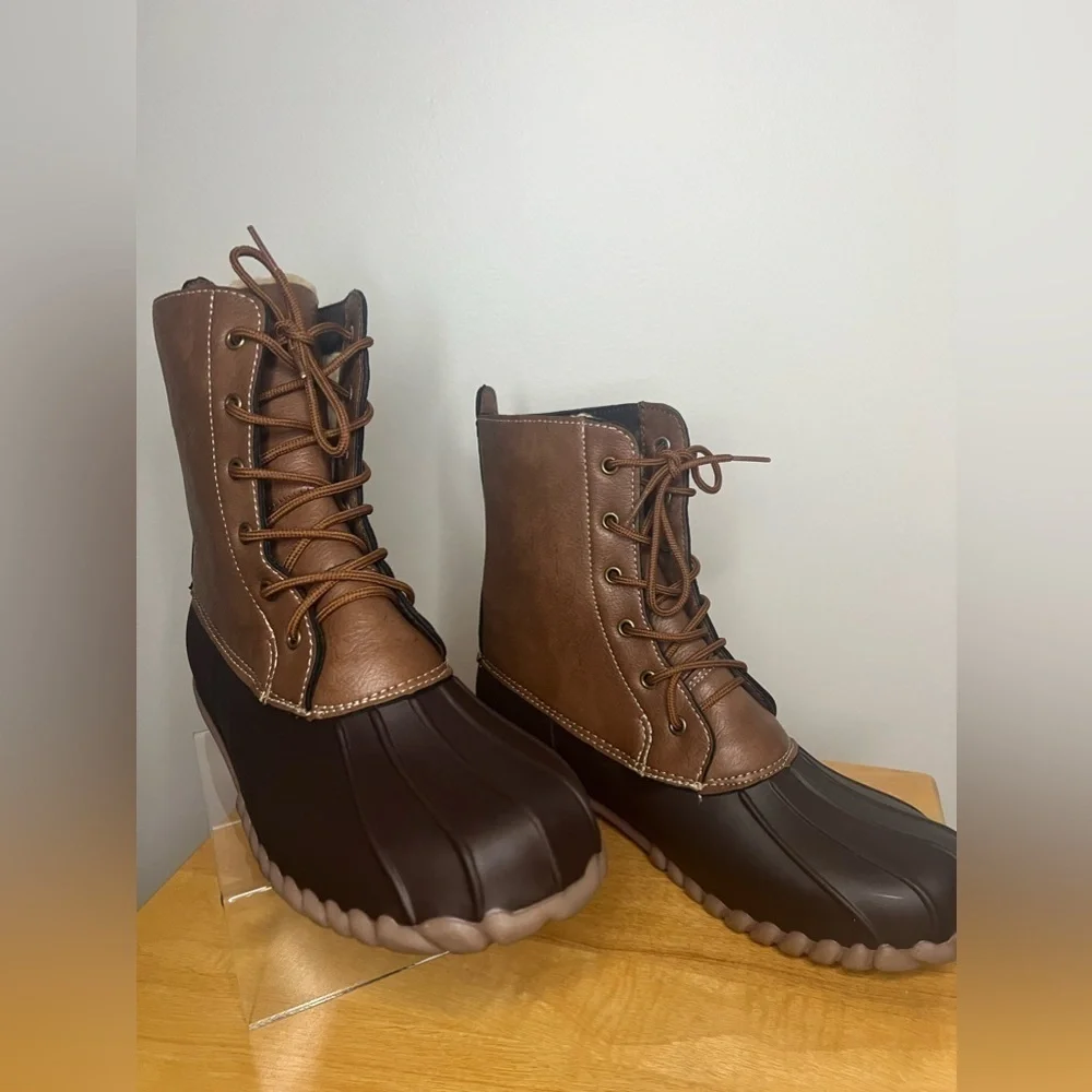 WEAR EVER New Women’s duck boots, Size 9, Color Brown All weather proof